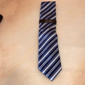 Men’s NWT blue tie. Tasso Elba.